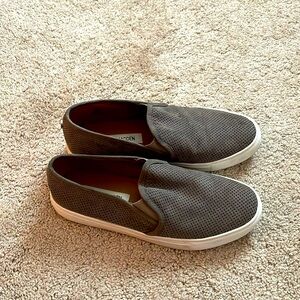 Steve Madden slip ons